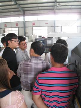 韓國客戶來公司考察，簽訂采購合同