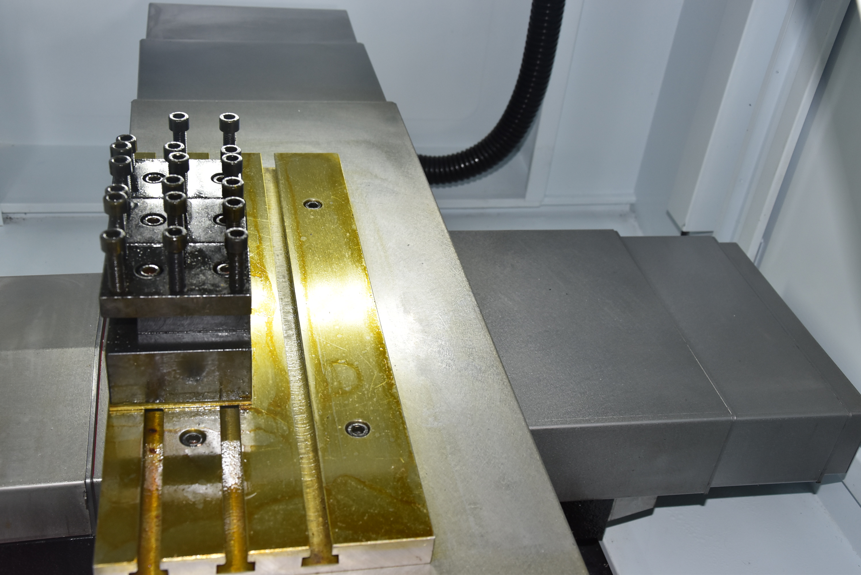 選擇海數(shù)輪轂拉絲機有哪些功能優(yōu)勢